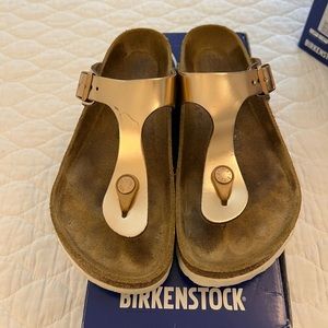 Birkenstock Gizeh Soft bed Sandal Rose Gold Metallic Sz 36
